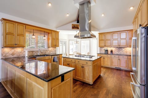 Kitchen | 1st Floor | Cooking Basics | Drip Coffee Maker & Espresso Machine