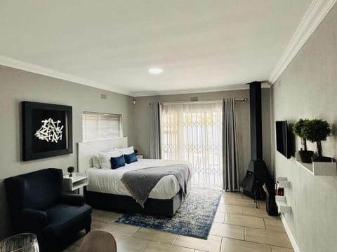 Luxury Double Room | Free WiFi