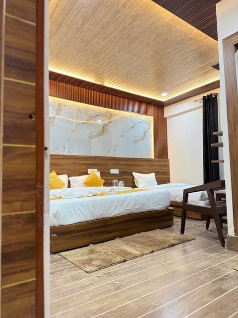 Triple Room | Rollaway beds, free WiFi, bed sheets