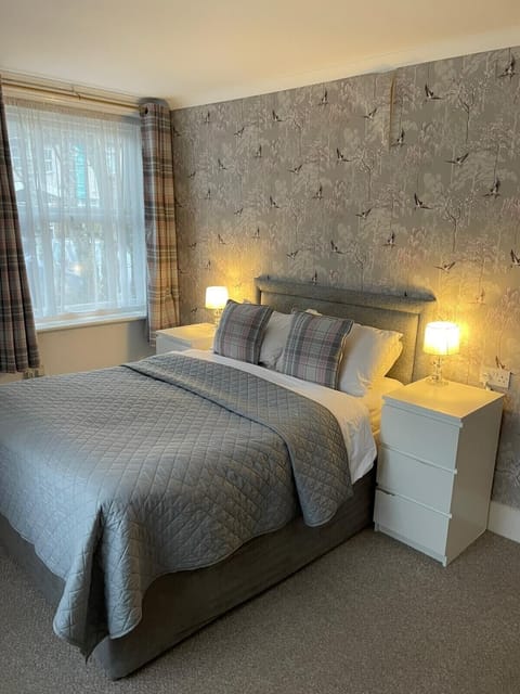 Basic Double Room | Iron/ironing board, free WiFi