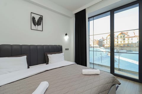 Enjoy a comfortable king-size bed featuring fresh linens to ensure your utmost comfort.