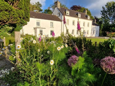 Cottage | Property grounds