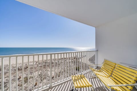 Welcome to Sea Gate 401!