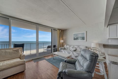 Welcome to Sea Gate 602!