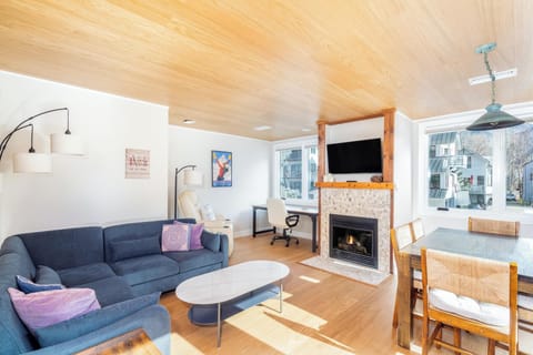 Telluride Lodge 328 - Ajax Vista by Curate Telluride