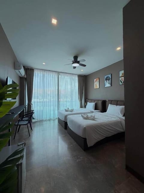 Deluxe Twin Room, Balcony, Mountain View | Free WiFi