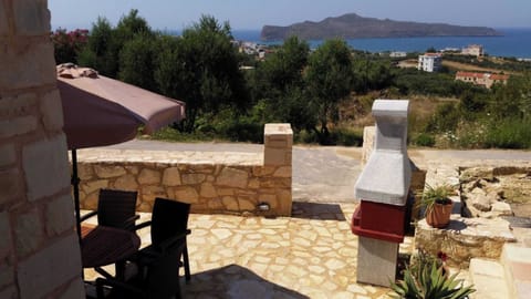 Charming Entryway to Your Retreat