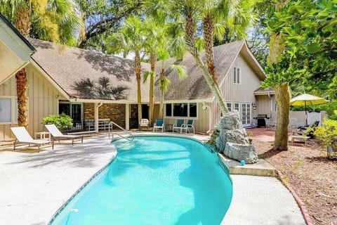 10 Gunnery Lane in Sea Pines