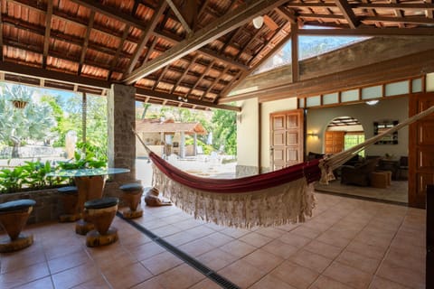 House | 6 bedrooms