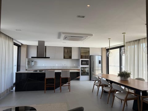 Apartment | Dining