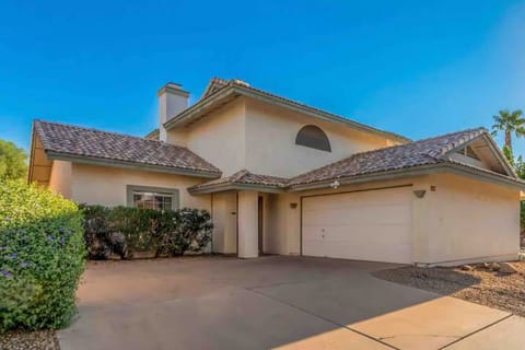 Welcome to your Desert Hideaway!