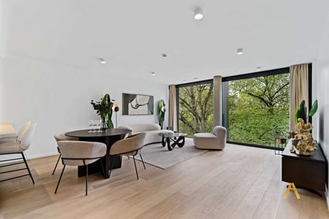 Contemporary Dining and Kitchen Area 