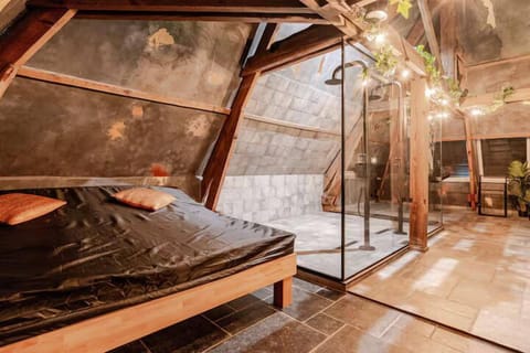 Luxury Suite | Bathroom | Slippers