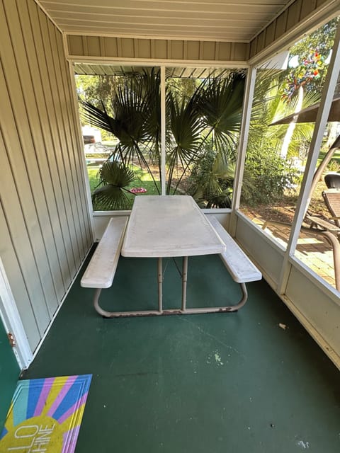 Outdoor dining