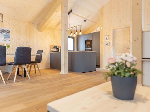 Wood, Interior Design, Flooring, Ceiling, Wood Flooring, Floor, Home, Hardwood, Room, Kitchen & Dining Room Table