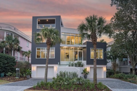 304 Carolina Blvd.