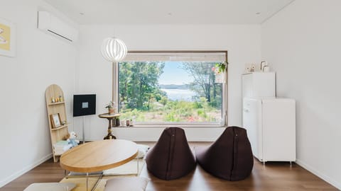 Basic Room, 3 Bedrooms (Noeuldamechae(Private)) | 3 bedrooms, WiFi (free)