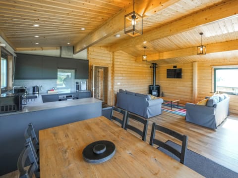 Open plan living space | Binneford Holiday lodges - Primrose Lodge - Binneford Holiday Lodges, Hittisleigh