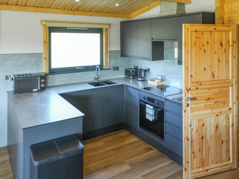 Kitchen | Binneford Holiday Lodges - Foxglove Lodge - Binneford Holiday Lodges, Hittisleigh
