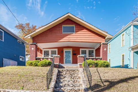 Durham Vacation Rental | 3BR | 1.5BA | 1,419 Sq Ft | Staircase Required