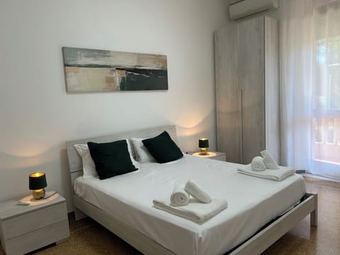 Apartment (3 Bedrooms) | 3 bedrooms, bed sheets