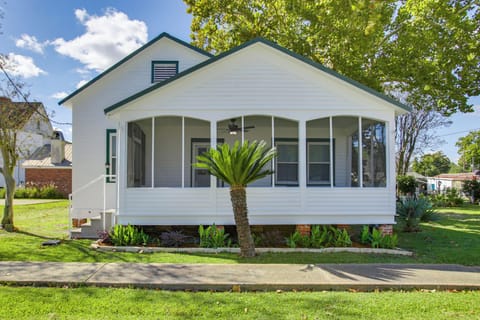House (2 Bedrooms) | Front of property