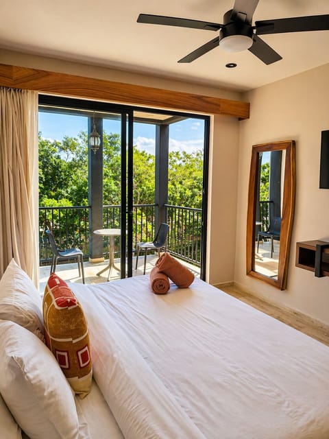 private balcony 