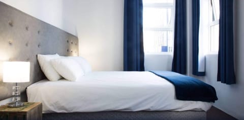 Private King/Twin | WiFi, bed sheets