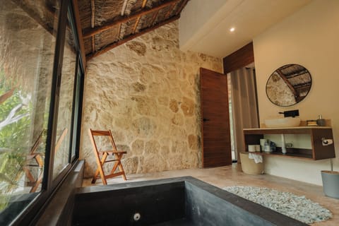 Luxury House, Garden View | Bathroom