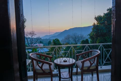 Deluxe Double Room, Mountain View | Balcony view