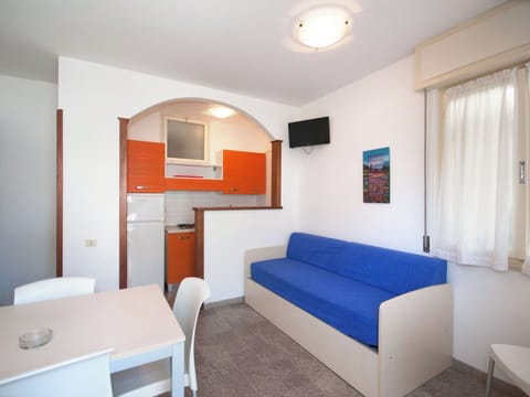 Apartment, Condominium, Hotel