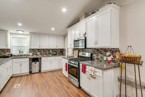 Kitchen | Drip Coffee Maker | Electric Kettle | Blender | Cooking Basics