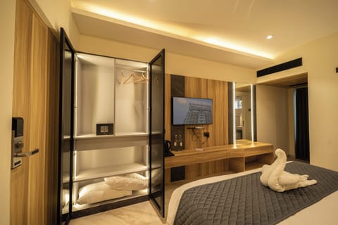 Classic Room | Soundproofing, free WiFi, bed sheets
