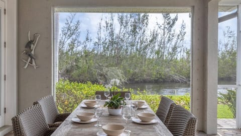 House, 3 Bedrooms | Dining