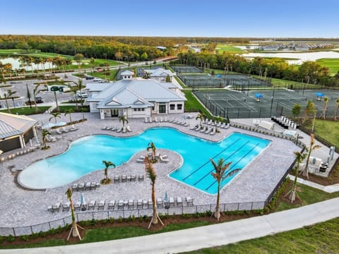 Condo, 3 Bedrooms | Pool