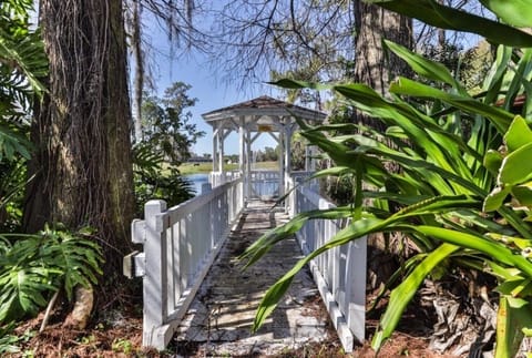 Townhome, 2 Bedrooms | Property grounds