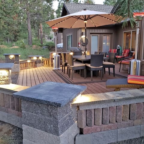 House, 5 Bedrooms | Outdoor dining