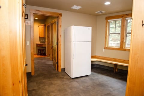 House, 5 Bedrooms | Interior