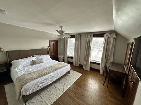 Bedroom with King Bed, workspace