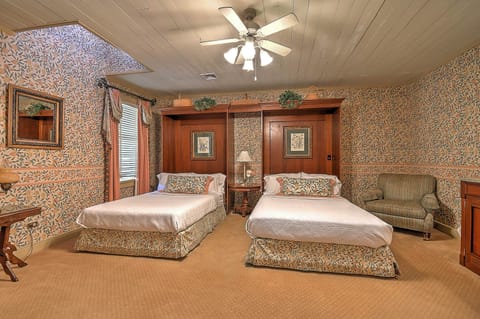 Jury Room - Two double beds