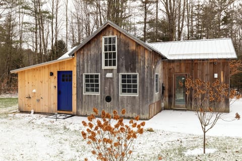 Welcome to your new home away from home, located on a lovely woodland lot, this private modern home is the ideal way to enjoy our Brave Little State of Vt! 