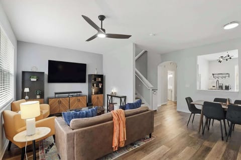 Your stylish Kissimmee getaway just minutes from the magic