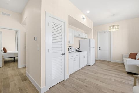 Perfect for light, easy meals.