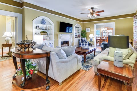 Thomaston Vacation Rental | 2BR | 2.5BA | 2,300 Sq Ft | 2 Steps to Access