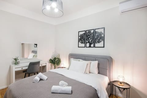 Apartment, 3 Bedrooms | Iron/ironing board, free WiFi