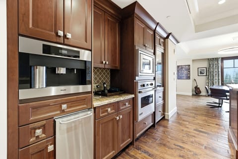 This kitchen checks all of the boxes, several ovens, whole home humidifier, lots of space whether you are cooking or you decide to bring in a caterer or private chef. If you need help sourcing any of these vendors, please let us know.