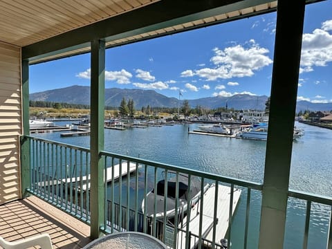 Condo, 3 Bedrooms | Property grounds