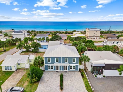 Welcome to Horizon Dreams - One Block to Beach