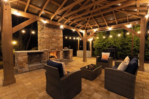 Stunning stone fireplace & lounge area — unwind with friends and family.