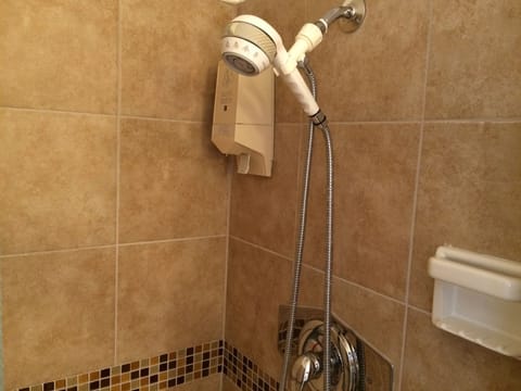 Comfort Room, 1 Queen and 1 Single Bed | Bathroom shower